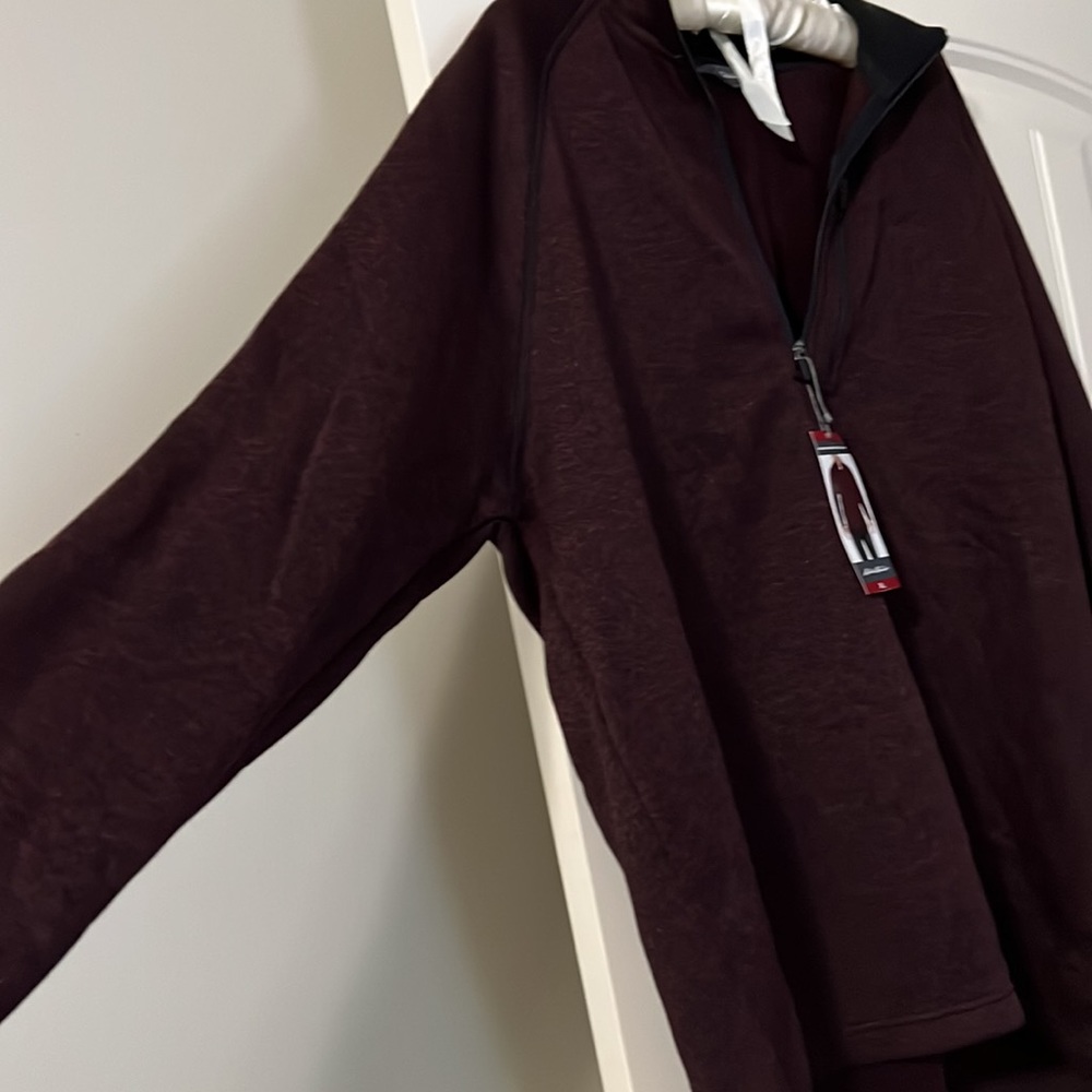 Maroon pullover - Picture 2 of 2